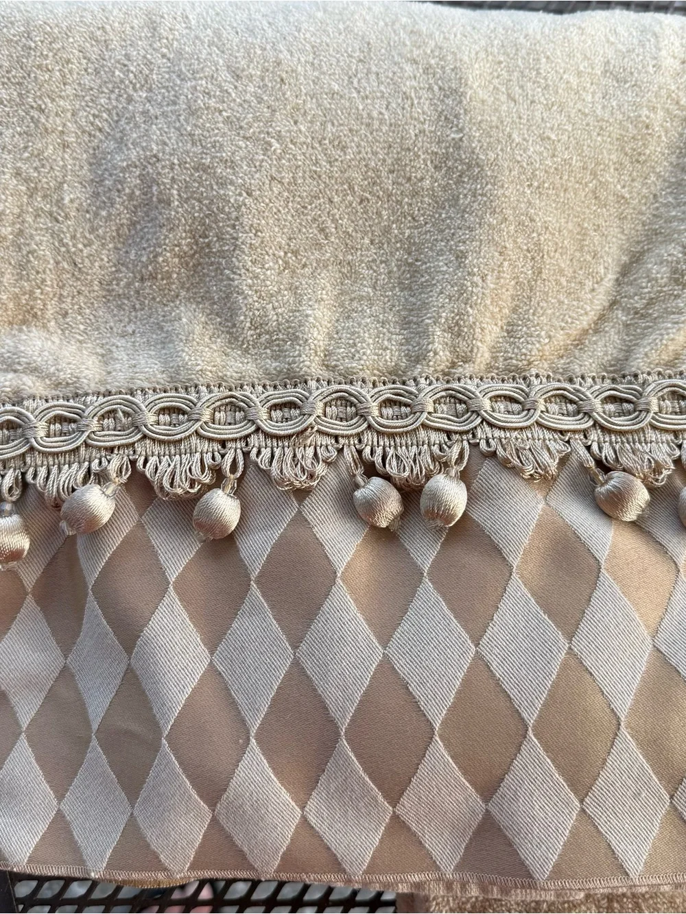 Avanti Tan Beige Gold Tassel Ball Trim Bath Towels 2-Piece Set Lot 100% Cotton